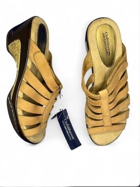 NWT - Croft & Barrow strappy wedge sandals sole (sense)ability collection Size10